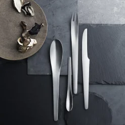 Georg Jensen Arne Jacobsen cutlery set, 16 pcs Silver-coloured Best