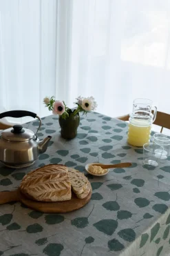 Fine Little Day Bouquet table cloth 147x147 cm, -off-white Green Outlet