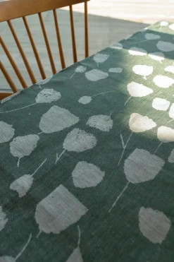 Fine Little Day Bouquet table cloth 147x147 cm, -off-white Green Outlet