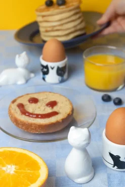 Pluto Design Cat family egg cup 4 pieces, White-black-blue WhiteBlack Online