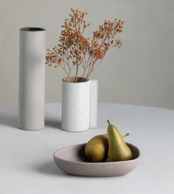 LIND DNA Curve Stoneware deep plate 19x22 cm, Warm Grey GreyBeige Online