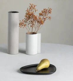 LIND DNA Curve Stoneware small plate 19x22 cm, Black New