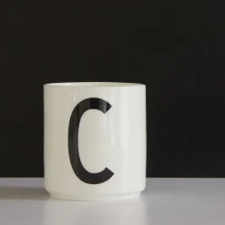 Design Letters cup, C BlackWhite
