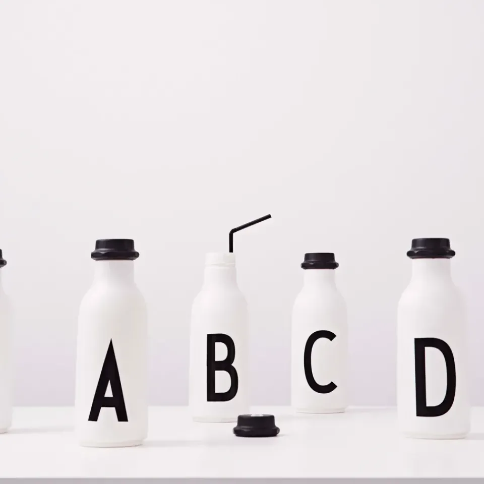 Design Letters drinking bottle, I BlackWhite New