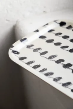 Fine Little Day Dot tray 22x43 cm, Black-white BlackWhite Online