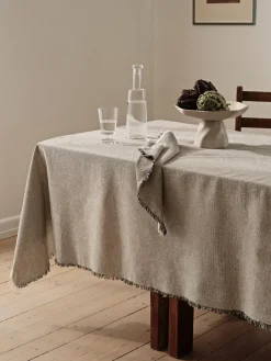 Broste Copenhagen Elouise tablecloth 160x200 cm, Black Outlet