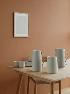 Stelton Emma coffee vacuum jug, Soft sand BeigeBrown Outlet
