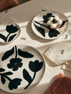 Broste Copenhagen Flora plate Ø26 cm, -off white Black Outlet