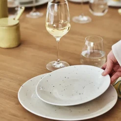 Scandi Living Freckle plate Ø26 cm, White Hot