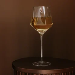 Vargen & Thor HEXA wine glass 35 cl 4-pack, Clear Transparent Best