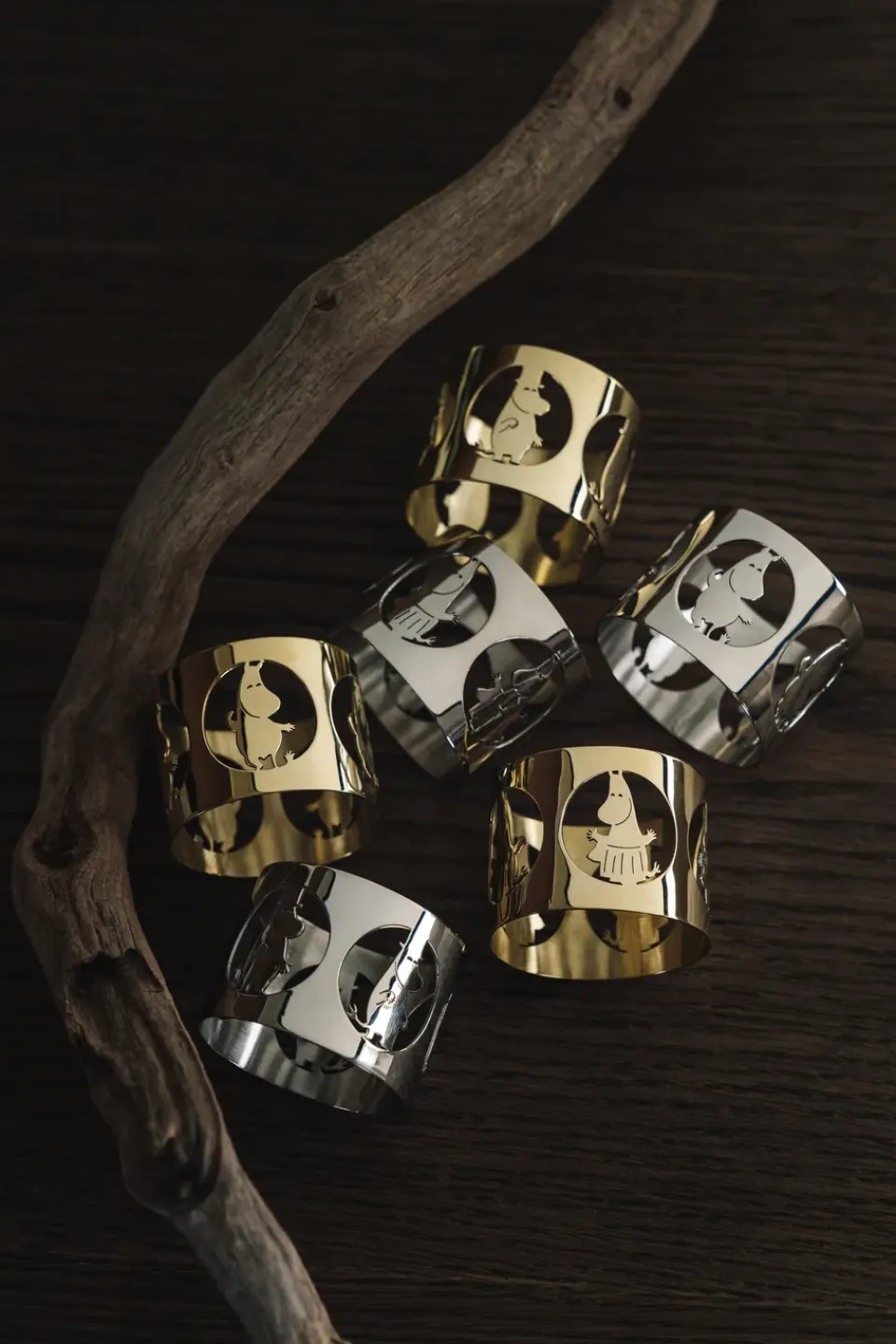 Hilke Collection Hilke X Moomin Napkin Rings Moomintroll 2-pack, Brass Gold-coloured Hot