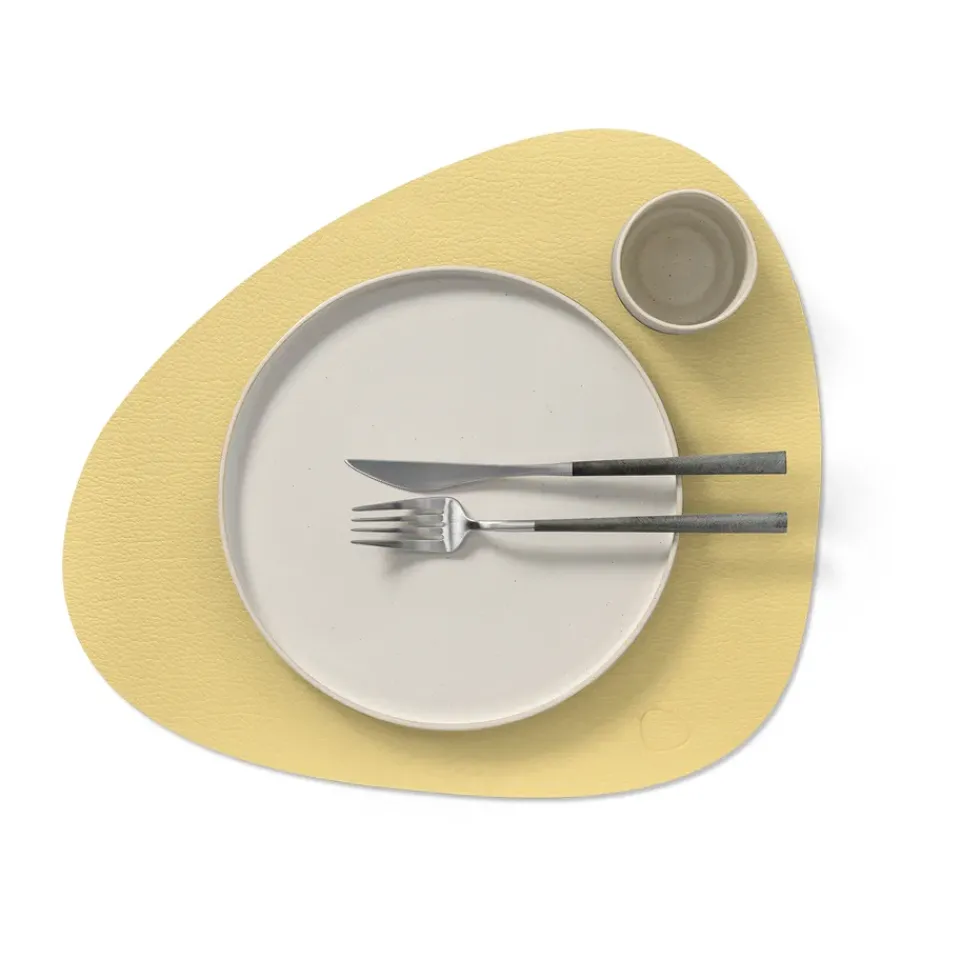 LIND DNA Hippo placemat curve, gold Gold-coloured