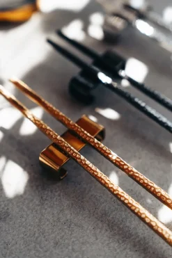 Vargen & Thor Kito Chopsticks 4-pack, brass Gold-coloured Best