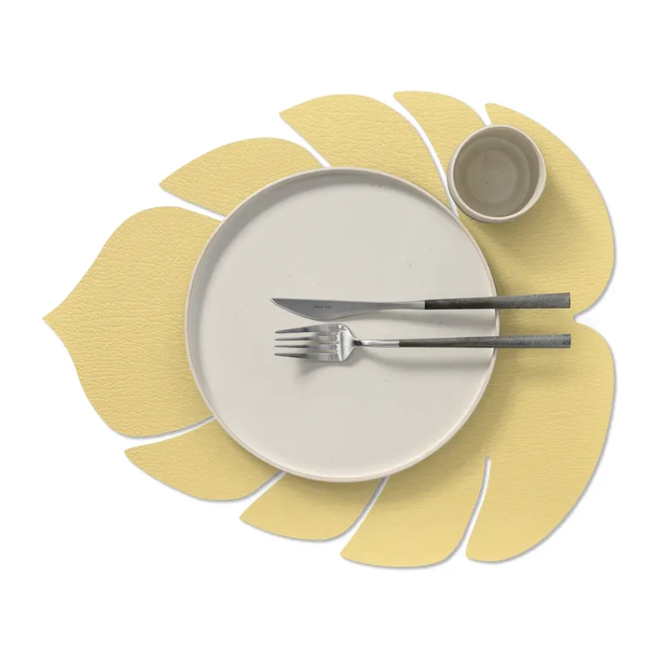LIND DNA Monstera Leaf Hippo placemat L, gold Gold-coloured New