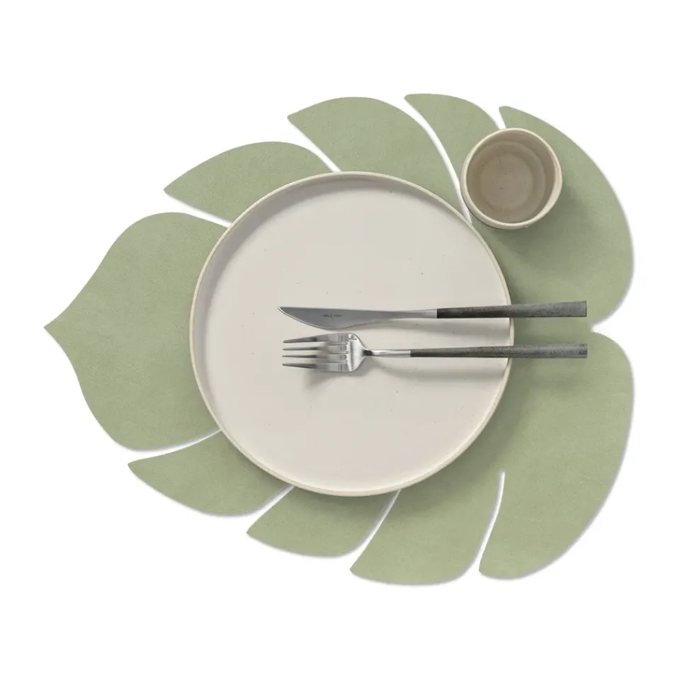 LIND DNA Monstera Leaf Nupo placemat L, Olive Green