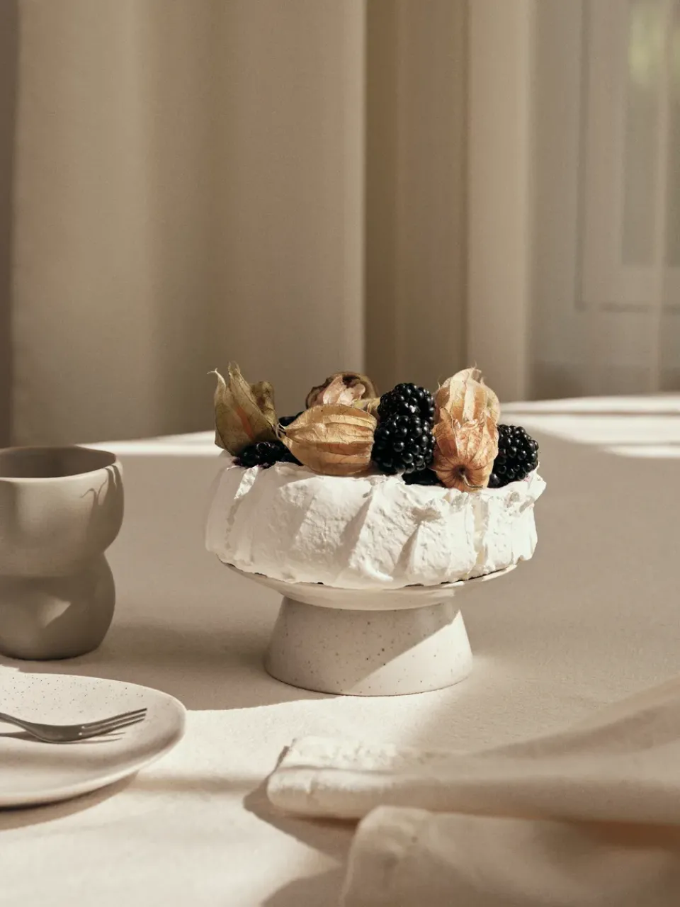 Broste Copenhagen Nordic Sand cake stand, Ø14.5 cm Beige Outlet