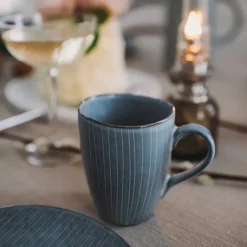 Broste Copenhagen Nordic sea mug with handle, 10 cm Blue Hot
