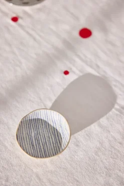 OYOY Nori tablecloth 140x260 cm, White-cherry red WhiteRed Online
