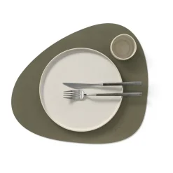 LIND DNA Nupo placemat reversible curve L 1 pc, Army green-nature GreenBrown Hot