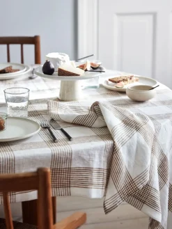 Tell Me More Odette tablecloth, , 145x270 cm Brown Clearance