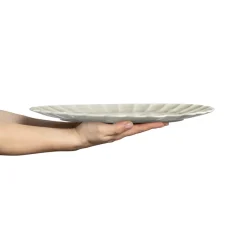 Mateus Oyster saucer 30x35 cm, Sand Beige