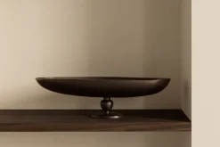 Audo Copenhagen Pavot serving tray on foot, Brown Hot