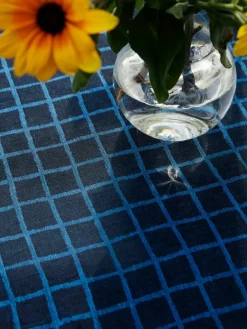 Fine Little Day Rutig jacquard-woven table cloth 147x147 cm, Blue-black BlueBlack Discount
