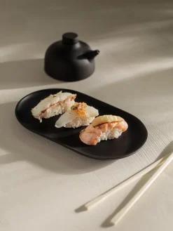 Design House Stockholm Sand plate oval 12.5x20 cm, clay Black