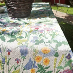 Ekelund Linneväveri Sommartid table cloth, 145x145 cm Multi New
