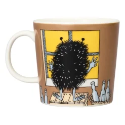 Moomin Arabia Stinky in action Moomin mug, Brown Clearance