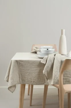 Himla Sunshine tablecloth 145x250 cm, Oatmeal (Natural) Beige Clearance