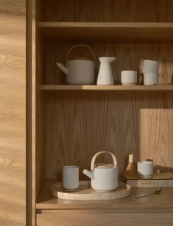 Stelton Theo thermal mug with coaster 25 cl, Sand Beige Hot