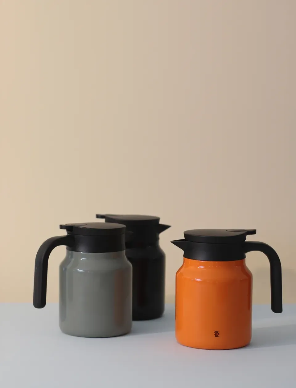 RIG-TIG THERM-IT thermos jug, , 0,9 L Black Outlet