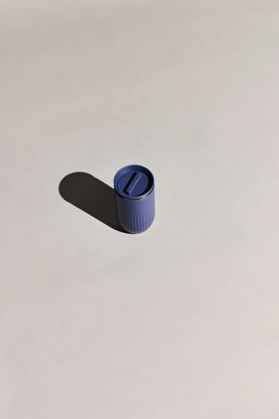 Sagaform Tova car mug thermos mug 32 cl, Blue Hot