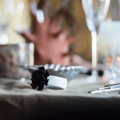 Byon Water Lily napkin ring, -black White New